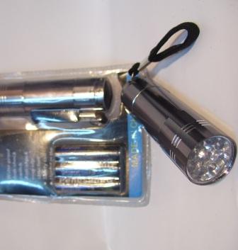 ������ �� 3� ���������� LR03 � ����������� ������� 10LED